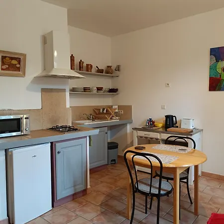 Libellule Apartment *